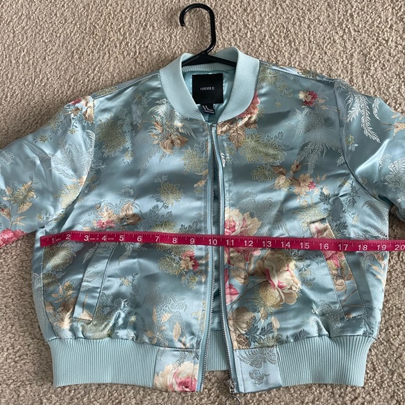 Cropped Satin Floral Print Bomber Jacket - Picture 6 of 8